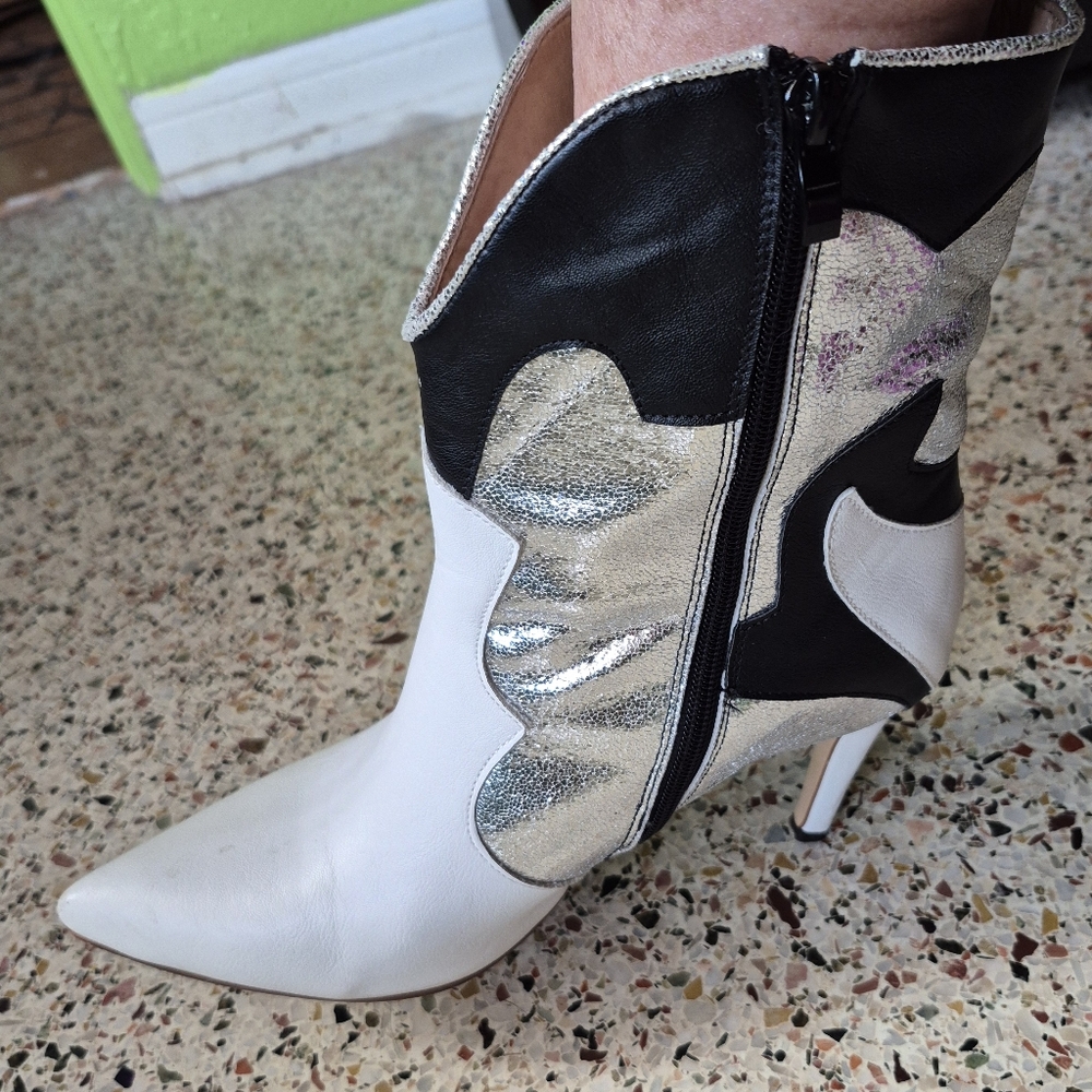 Super DISCO  Silver White Ankle Boots Heel 41 - Picture 2 of 10